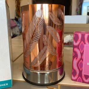 Cooper Feather “Scentchips” wax warmer